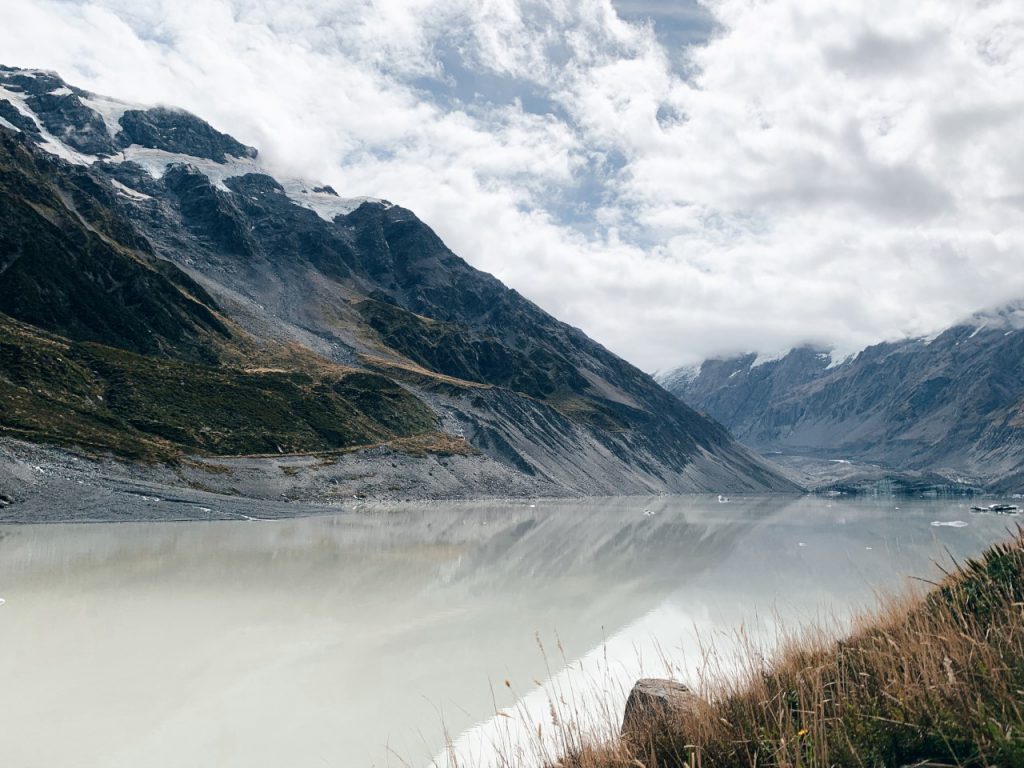 Hooker Valley track views